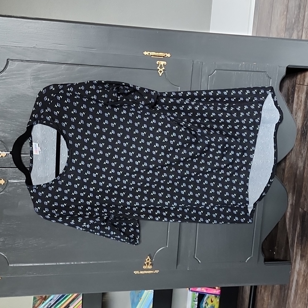 Cute LuLaRoe Irma